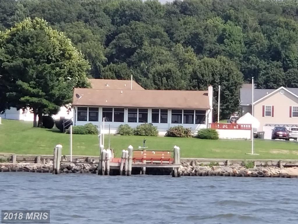 121 Edgewater Drive - Photo 1