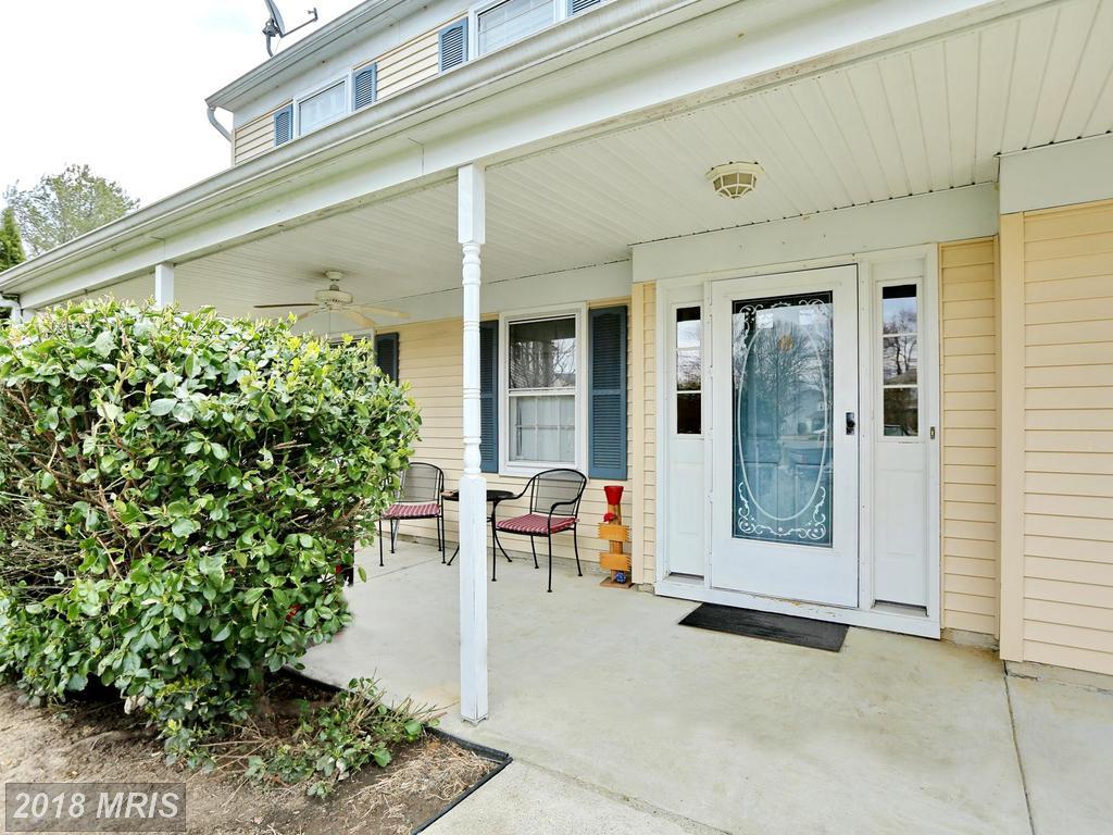8 Beth Court - Photo 1