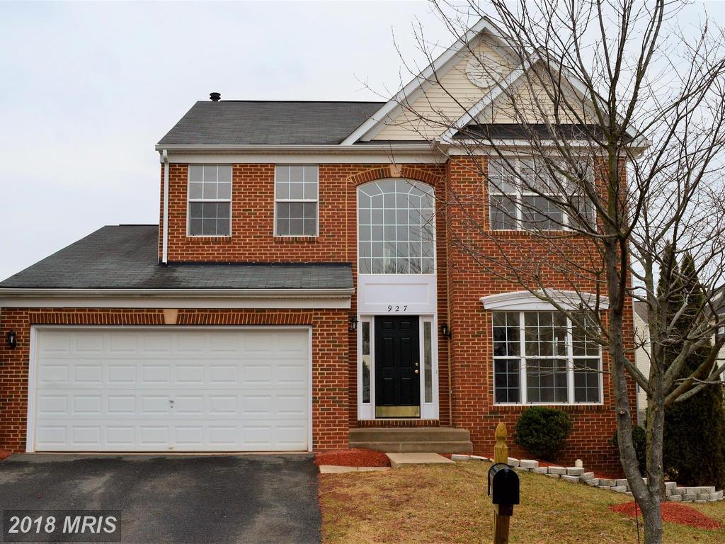 927 Fairwood Drive - Photo 1