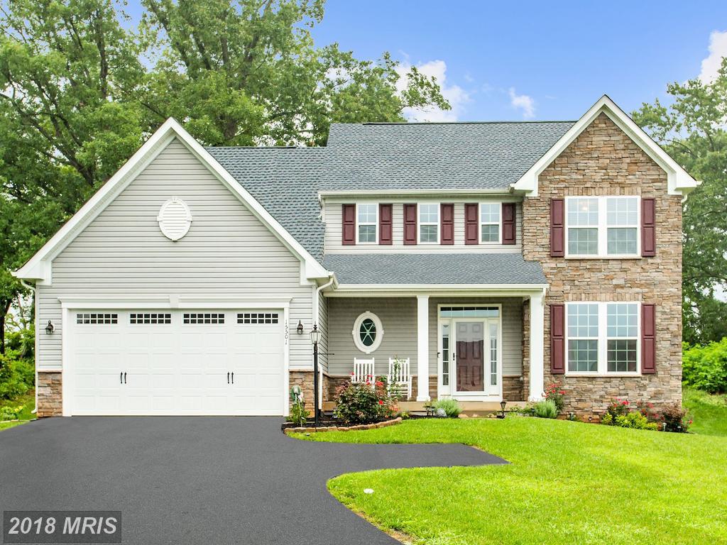 15501 Hillview - Photo 1