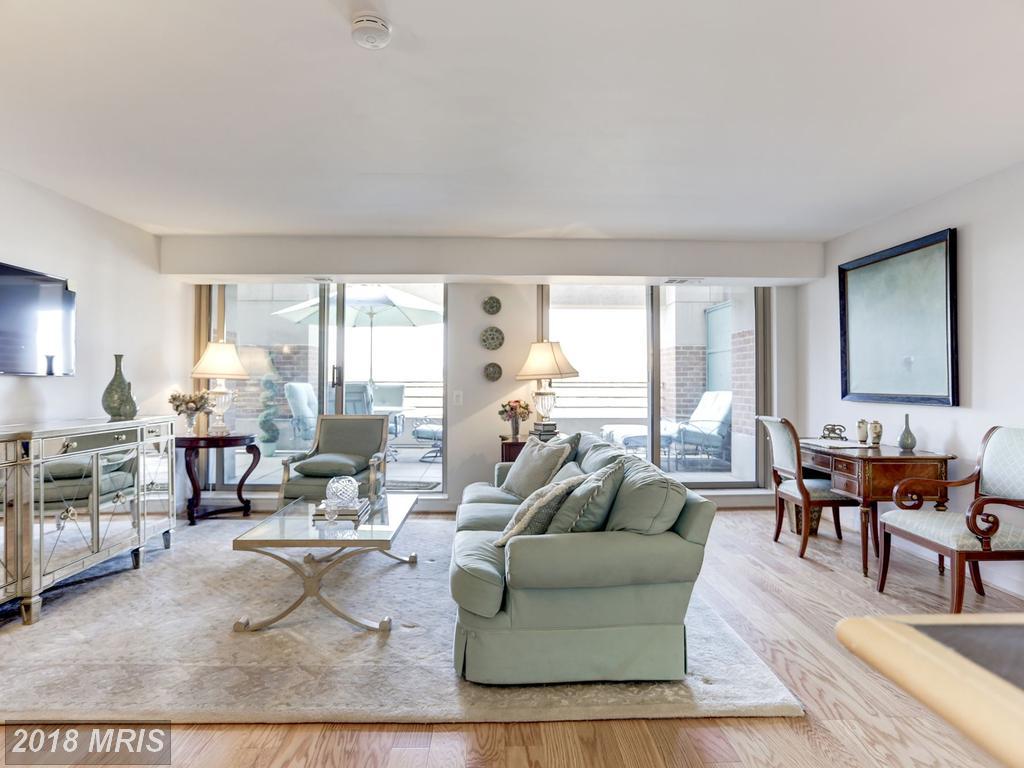 1275 25TH Street - Photo 1