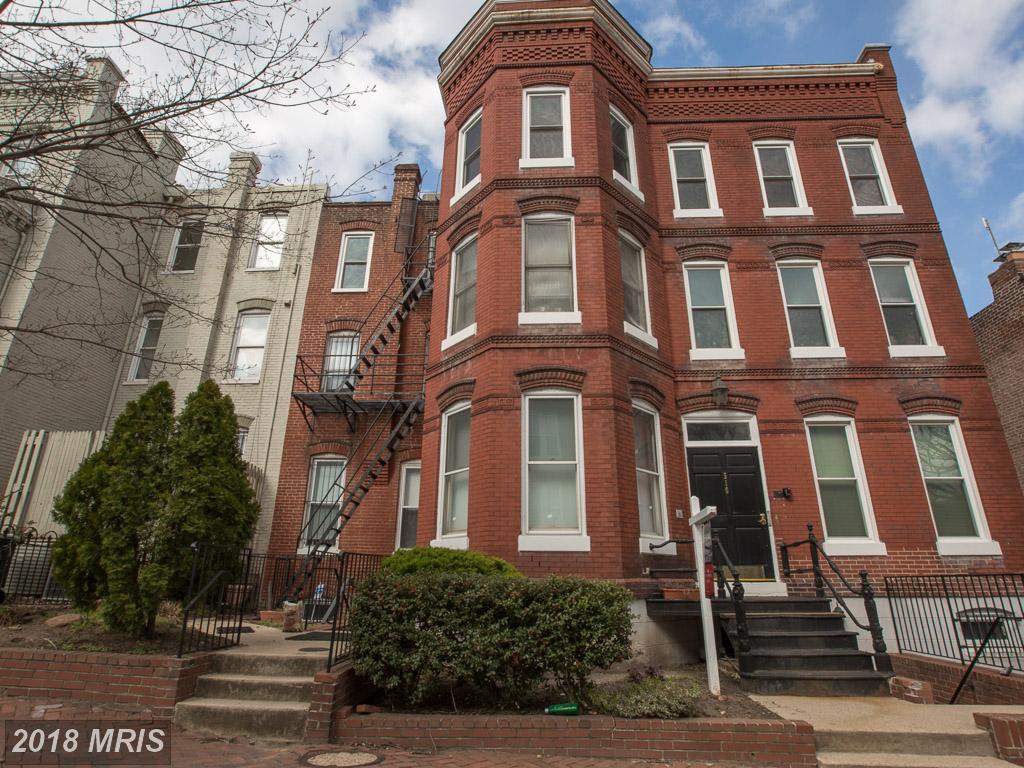 516 4TH Street - Photo 1