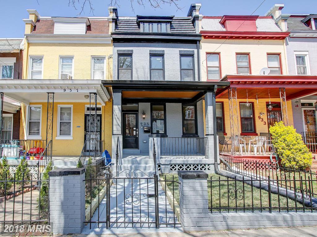 935 Shepherd Street - Photo 1