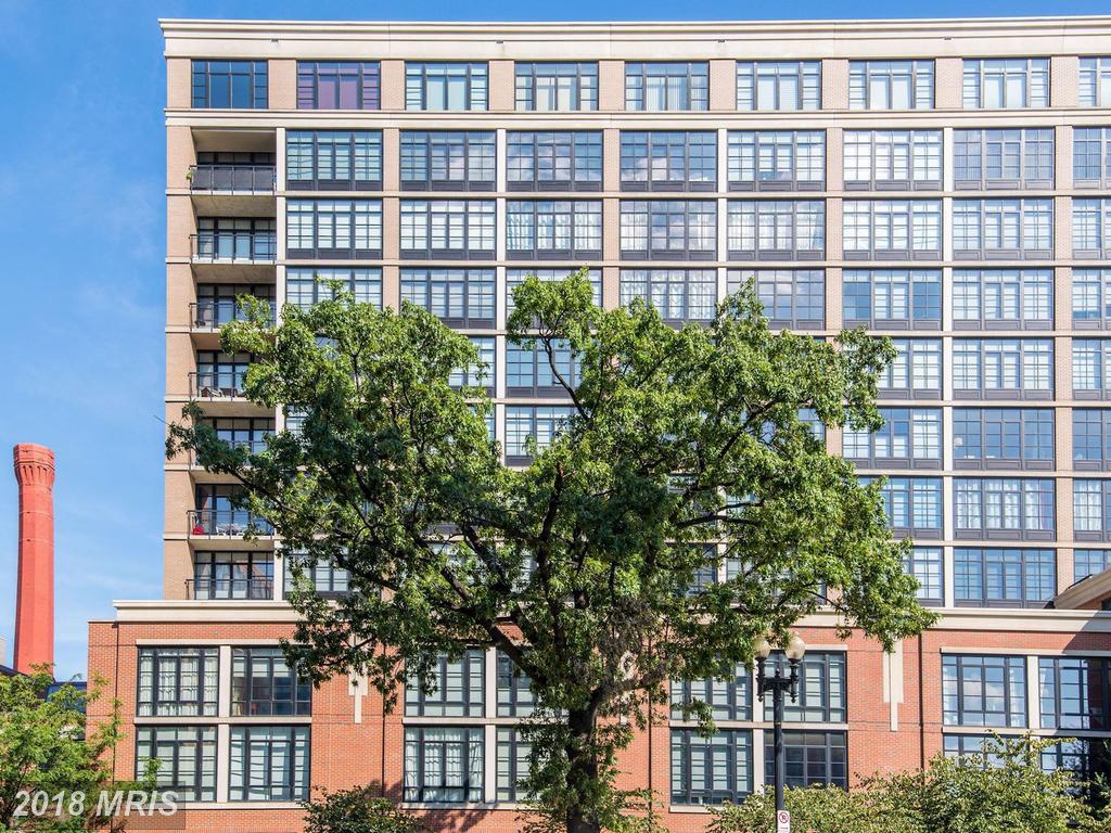 437 New York Avenue - Photo 1