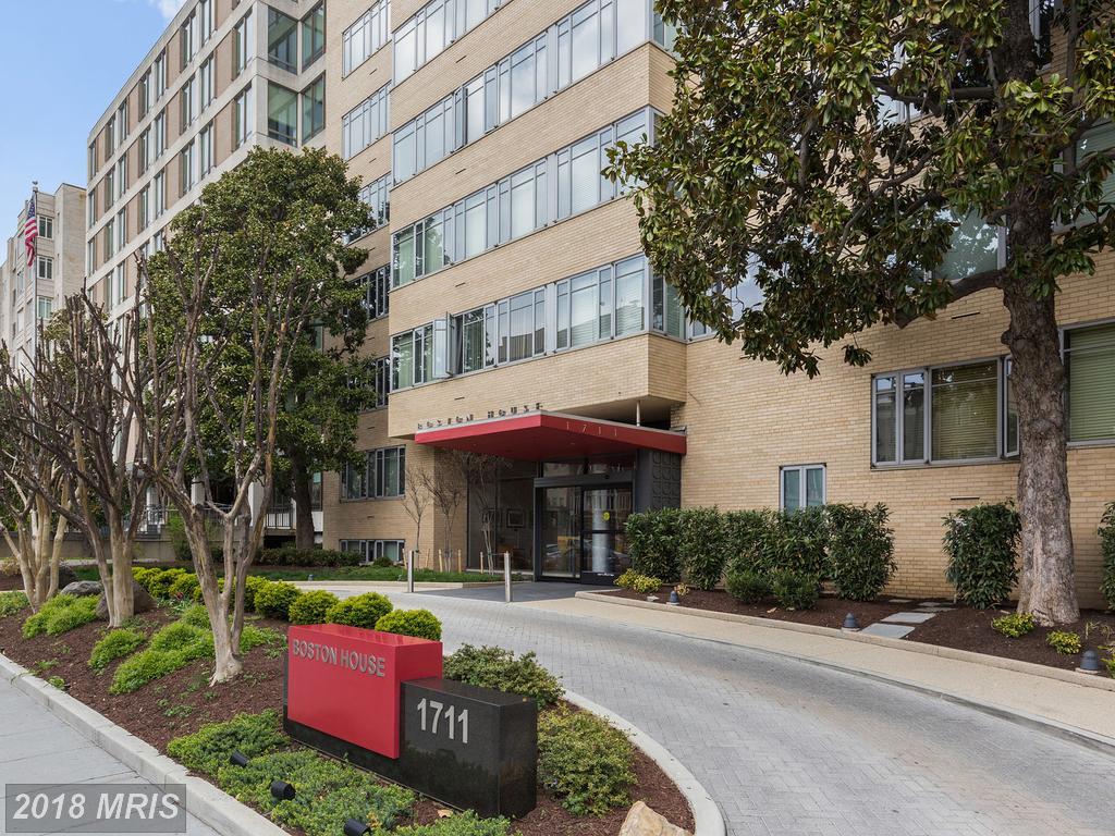 1711 Massachusetts Avenue - Photo 1