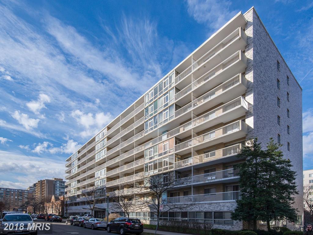 730 24TH Street - Photo 1