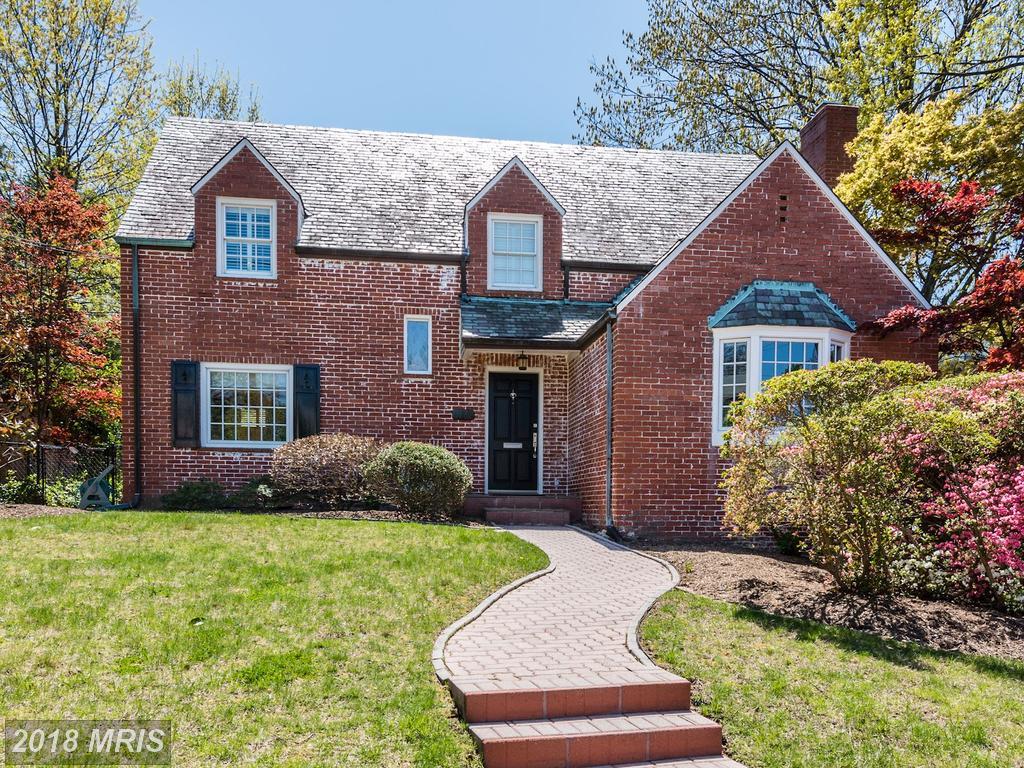 4712 Windom Place - Photo 1