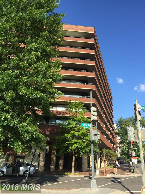 2555 Pennsylvania Avenue - Photo 1