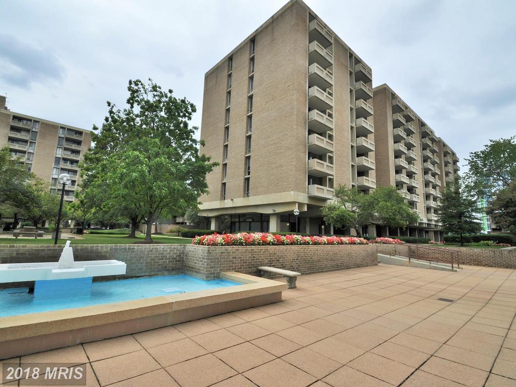 240 M Street - Photo 1