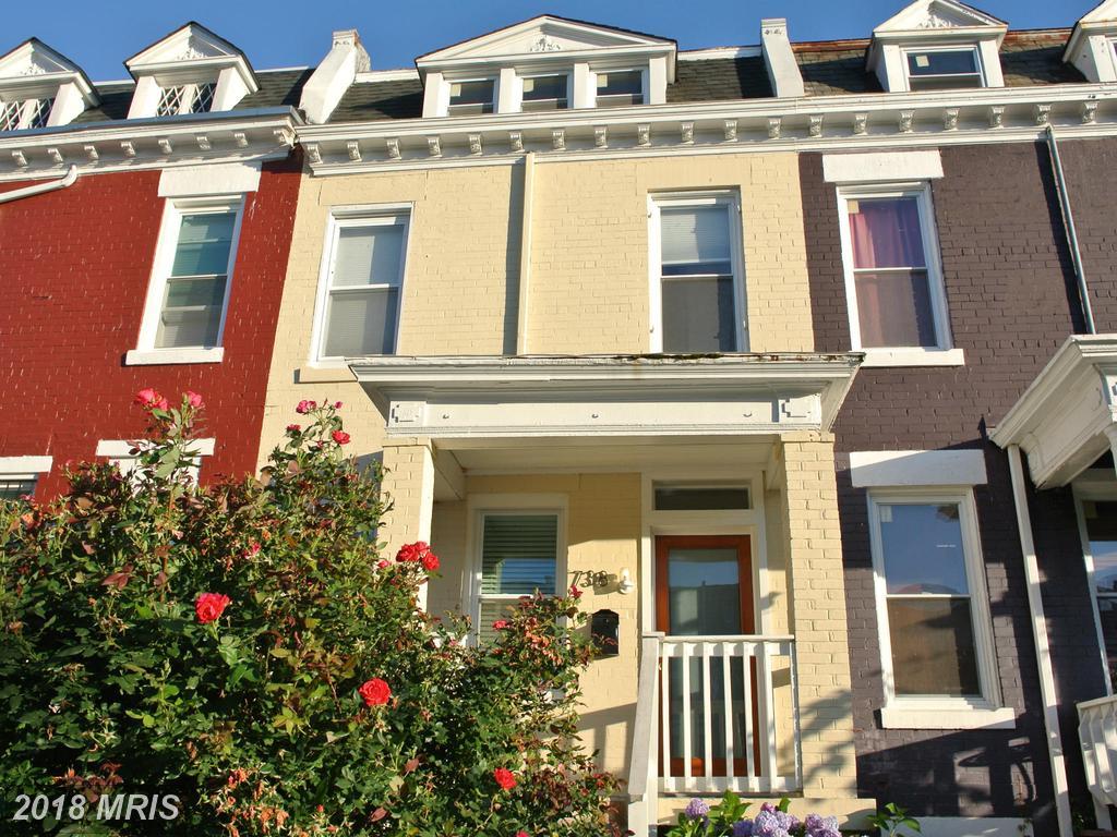 738 Hobart Place - Photo 1