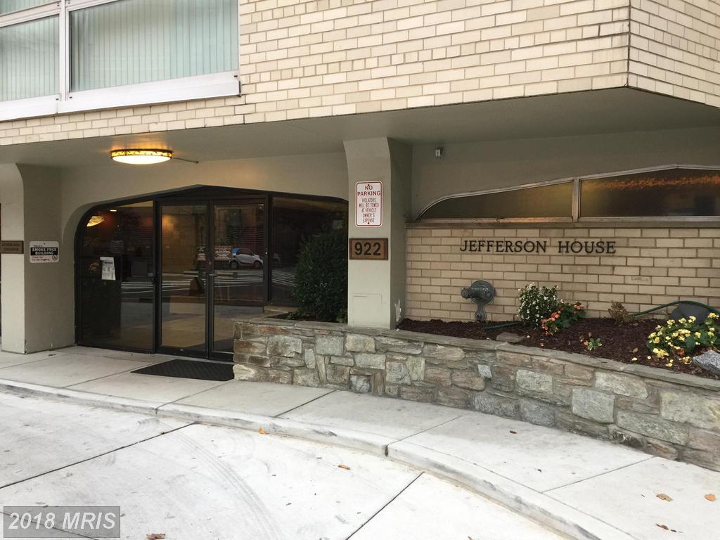 922 24TH Street - Photo 1
