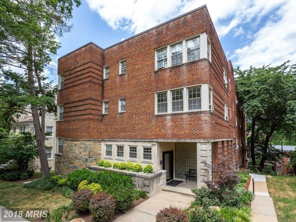 3925 Davis Place - Photo 1