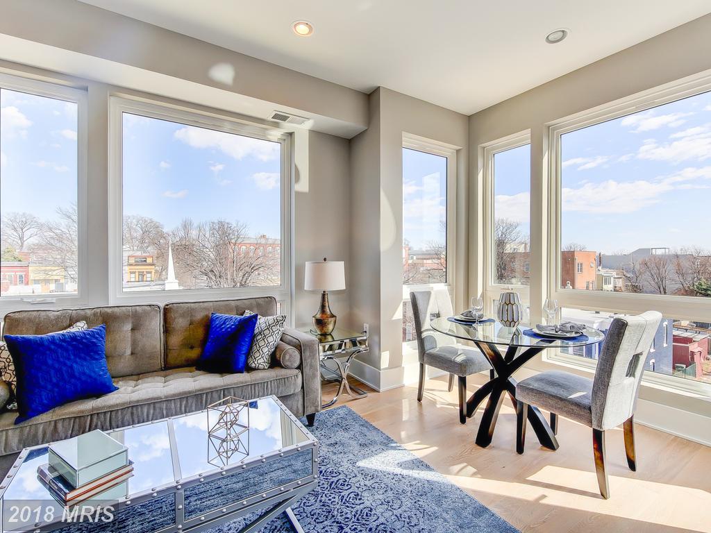 1112 Montello Avenue - Photo 1