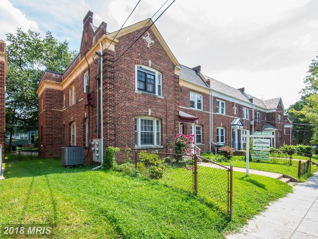 4013 8TH Street - Photo 1
