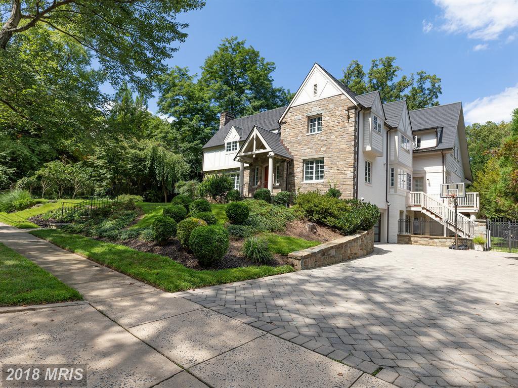 2851 Chesterfield Place - Photo 1