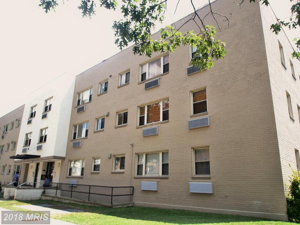 738 Longfellow Street - Photo 1