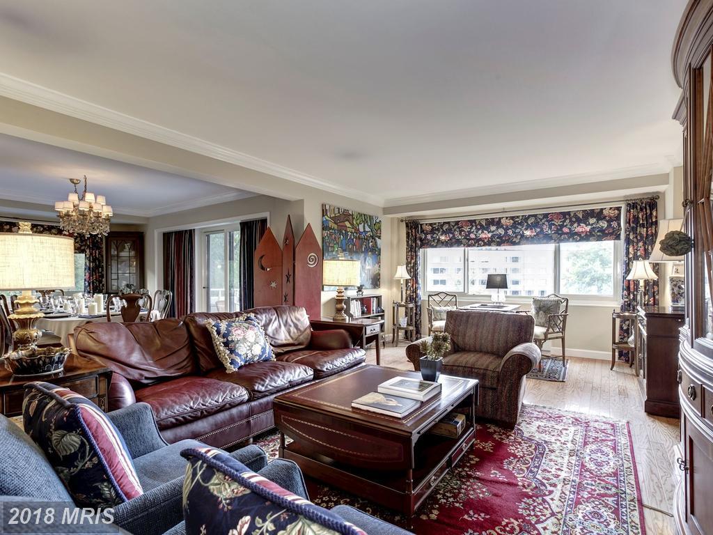4201 Cathedral Avenue - Photo 1