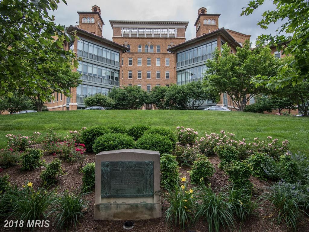 2425 L Street - Photo 1