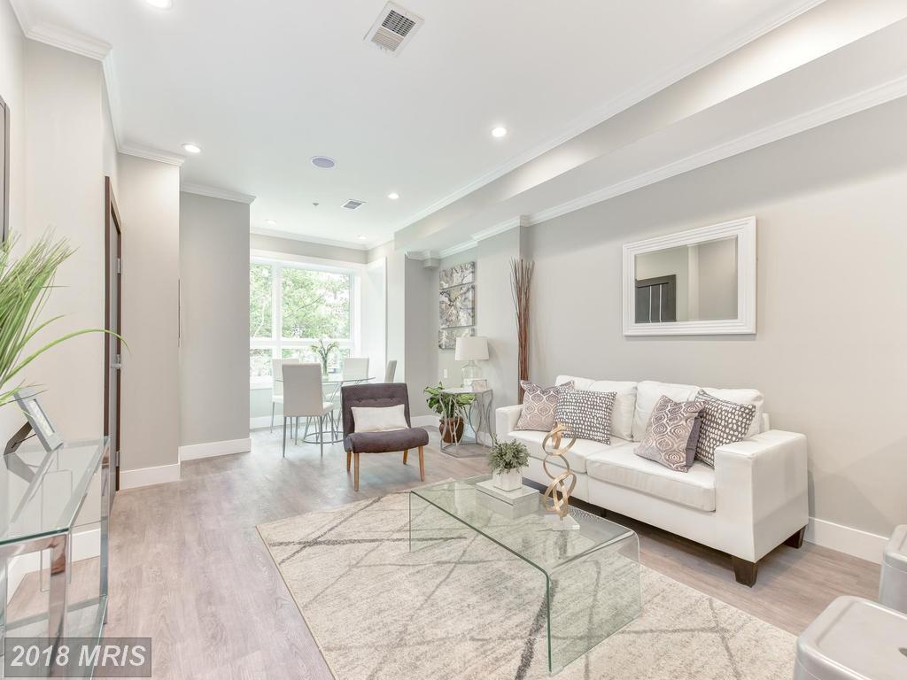 1461 Chapin Street - Photo 1