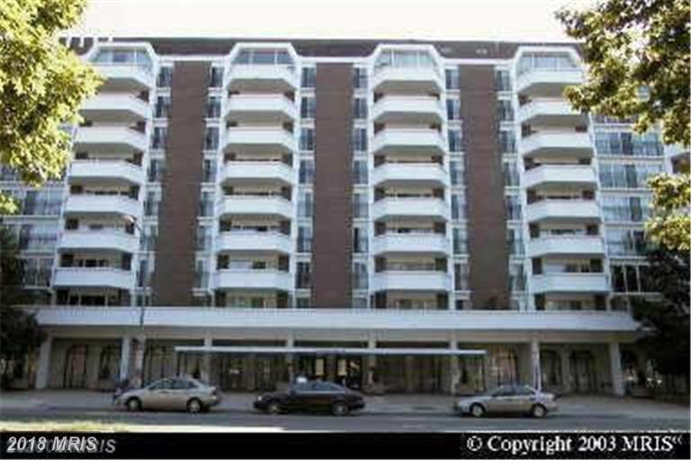 700 7TH Street - Photo 1