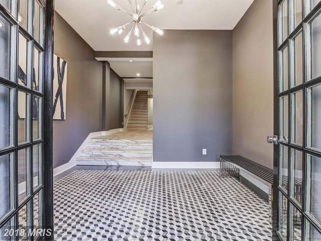 1900 Biltmore Street - Photo 1