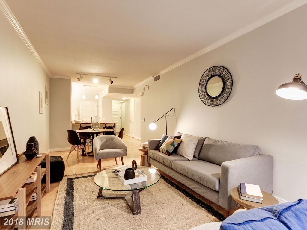 616 E Street - Photo 1