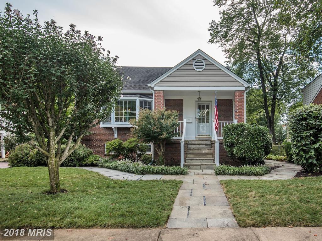 1005 Parker Street - Photo 1