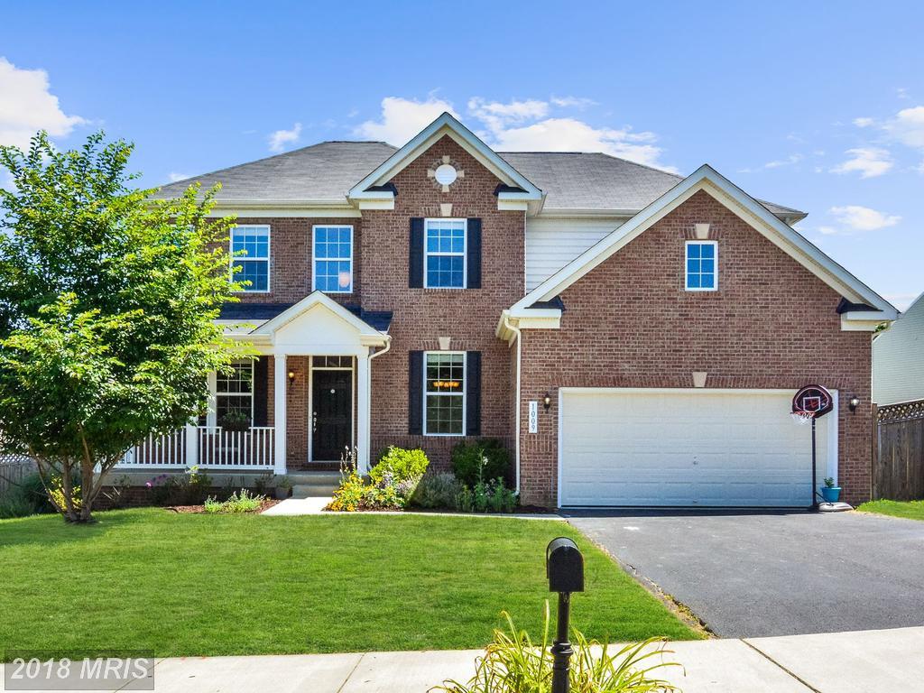 1009 W Kensington Circle - Photo 1