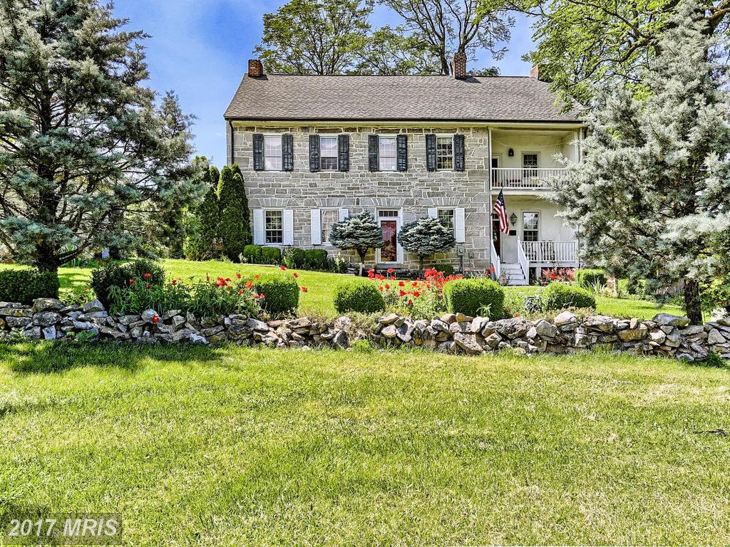 14007 Williamsport Pike - Photo 1
