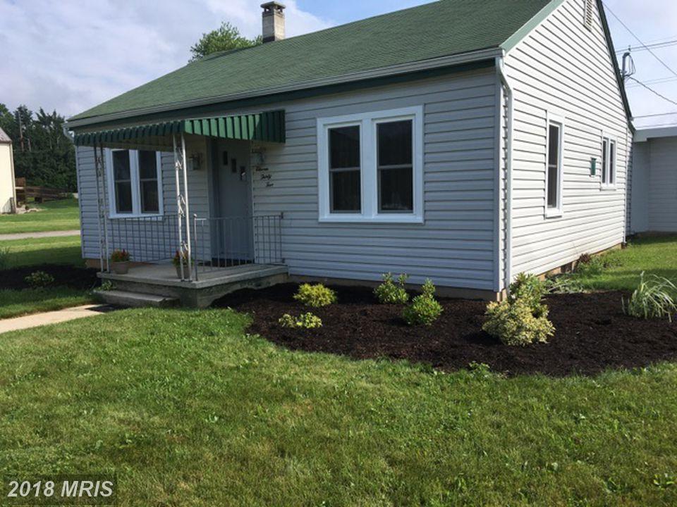 1135 Stanley Avenue - Photo 1