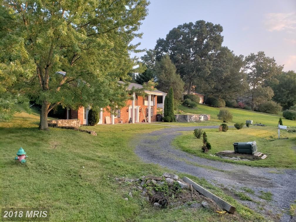 106 Lakeside Drive - Photo 1