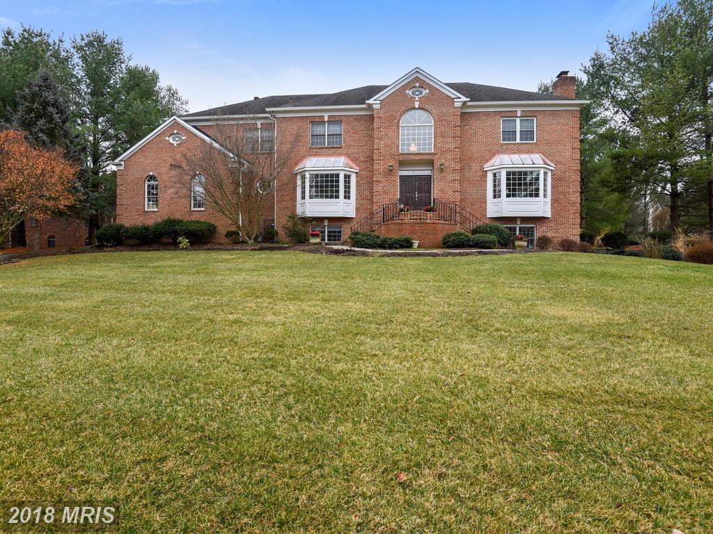10005 Park Royal Drive - Photo 1