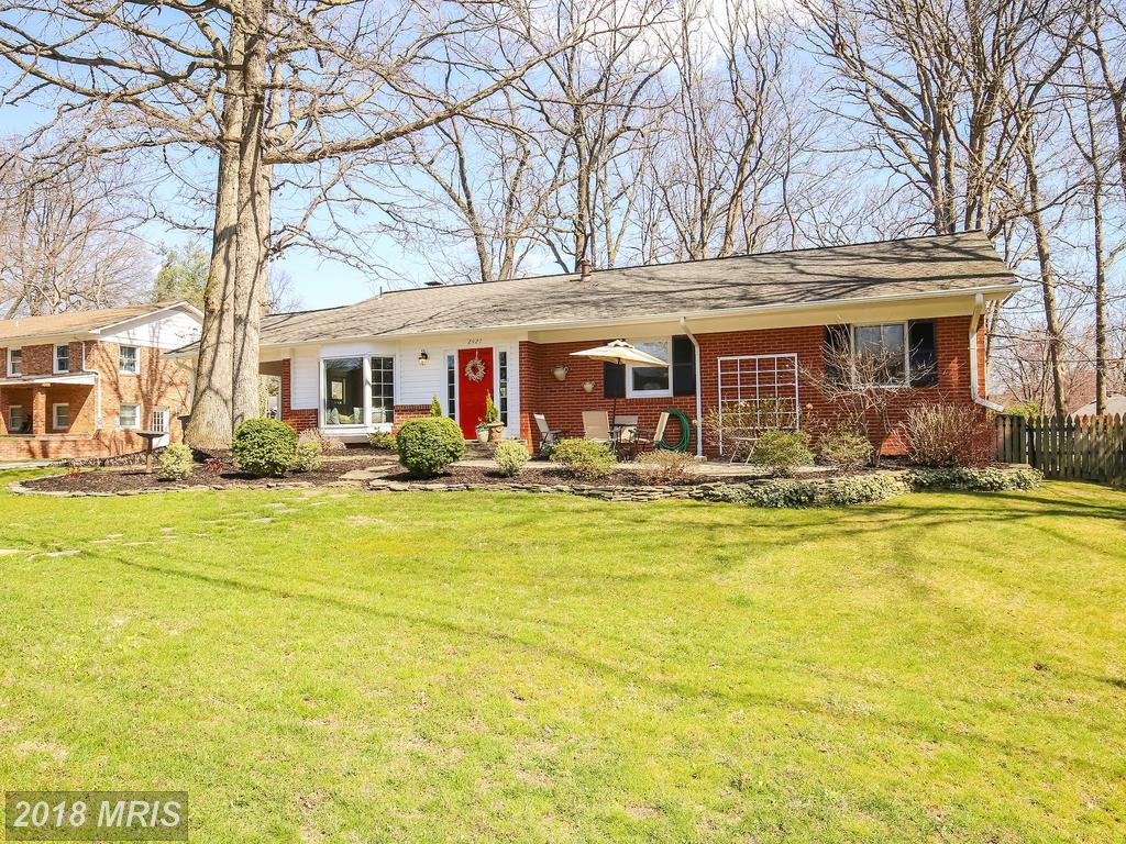 2427 Center Street - Photo 1