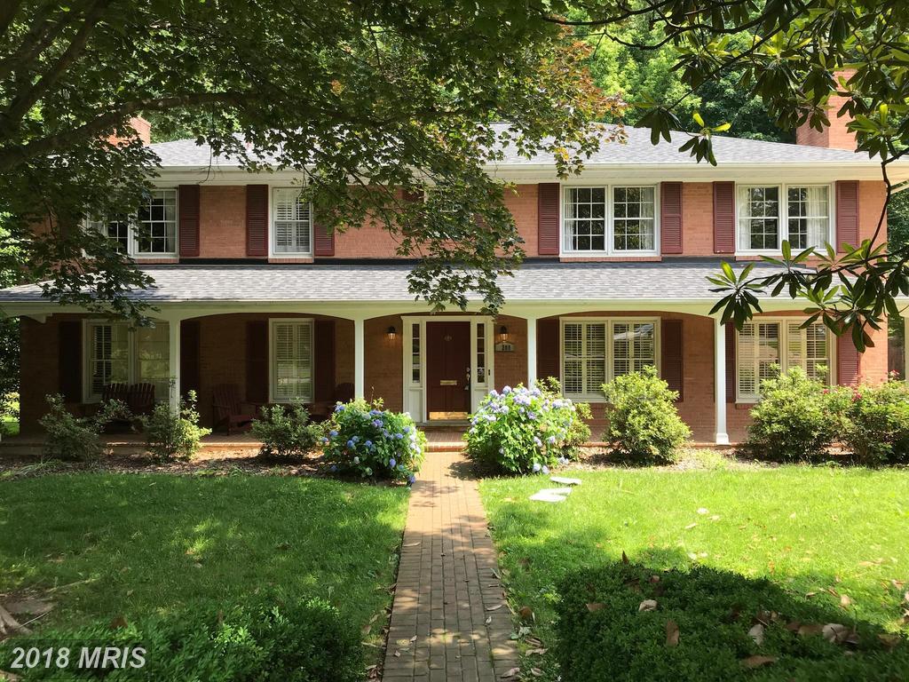 6208 Hardy Drive - Photo 1