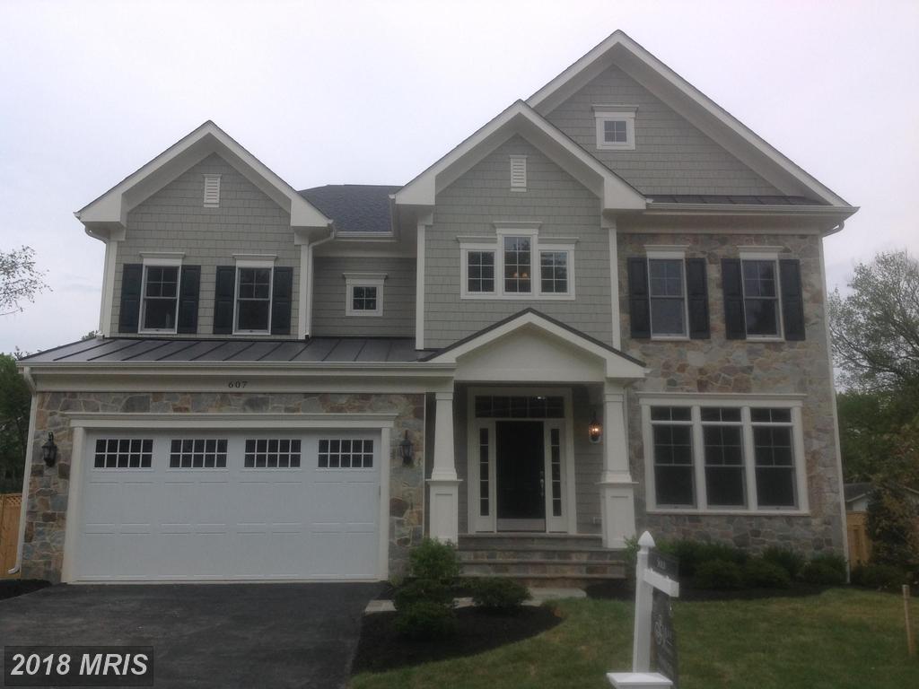 605 Meadow Lane - Photo 1