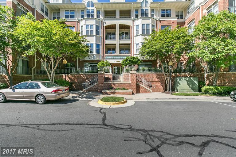 1860 Stratford Park Place - Photo 1