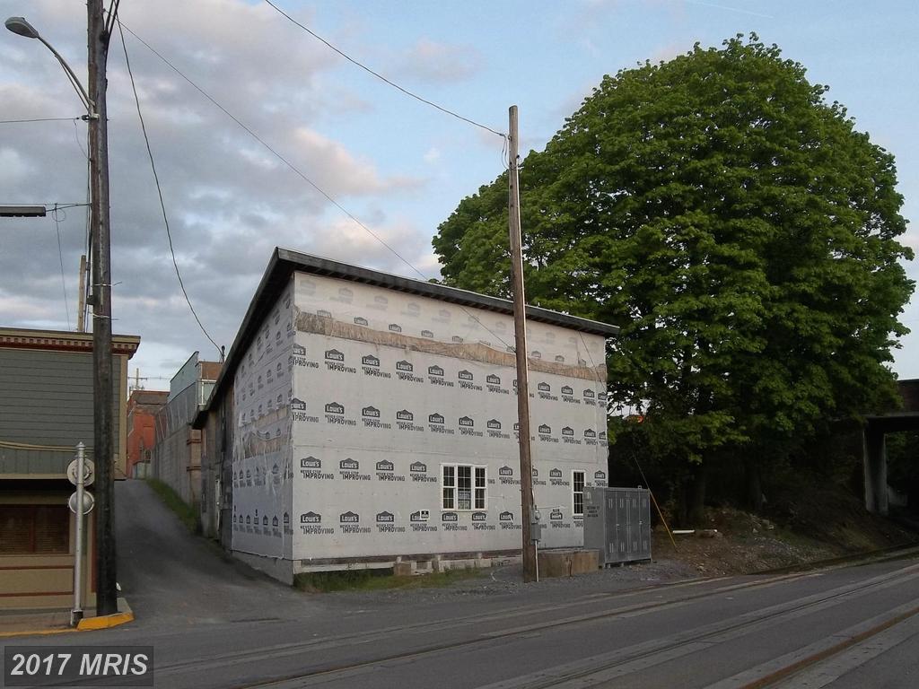 212 Second Street - Photo 1