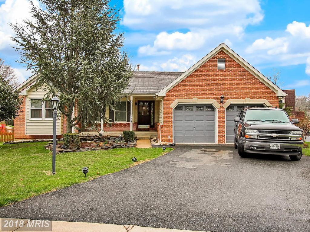713 Woodsyde Circle - Photo 1