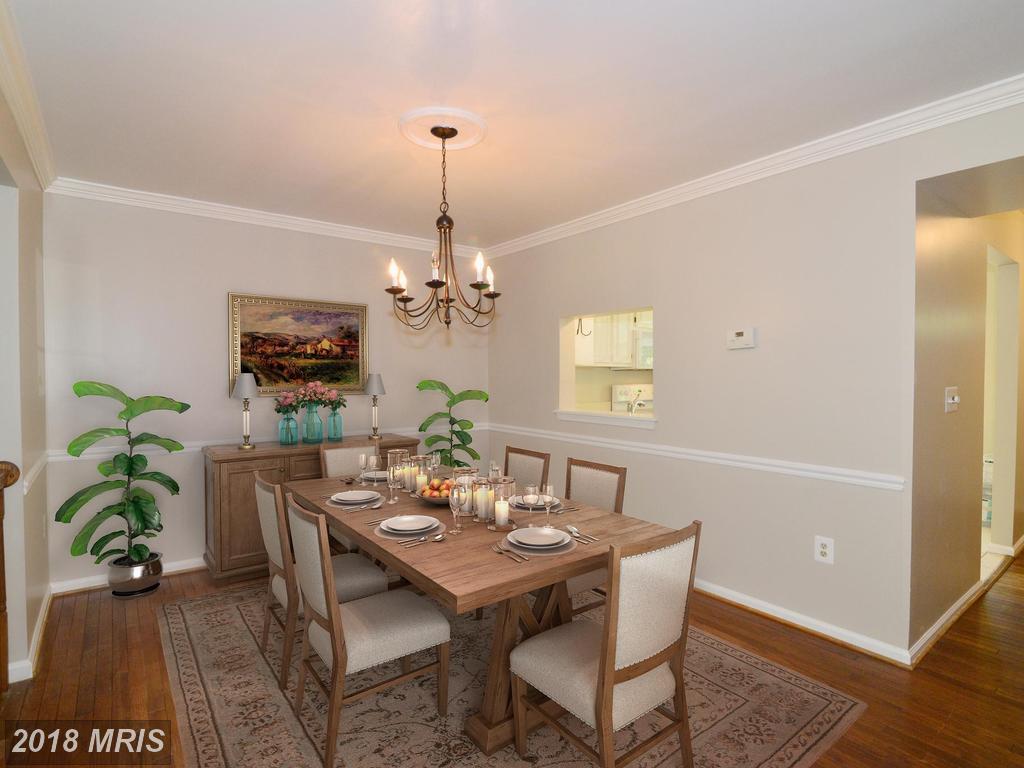 249 Finchingfield Court - Photo 1