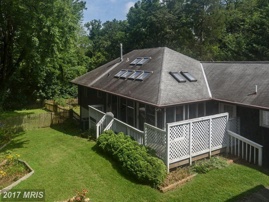9322 W. Parkhill Drive - Photo 1