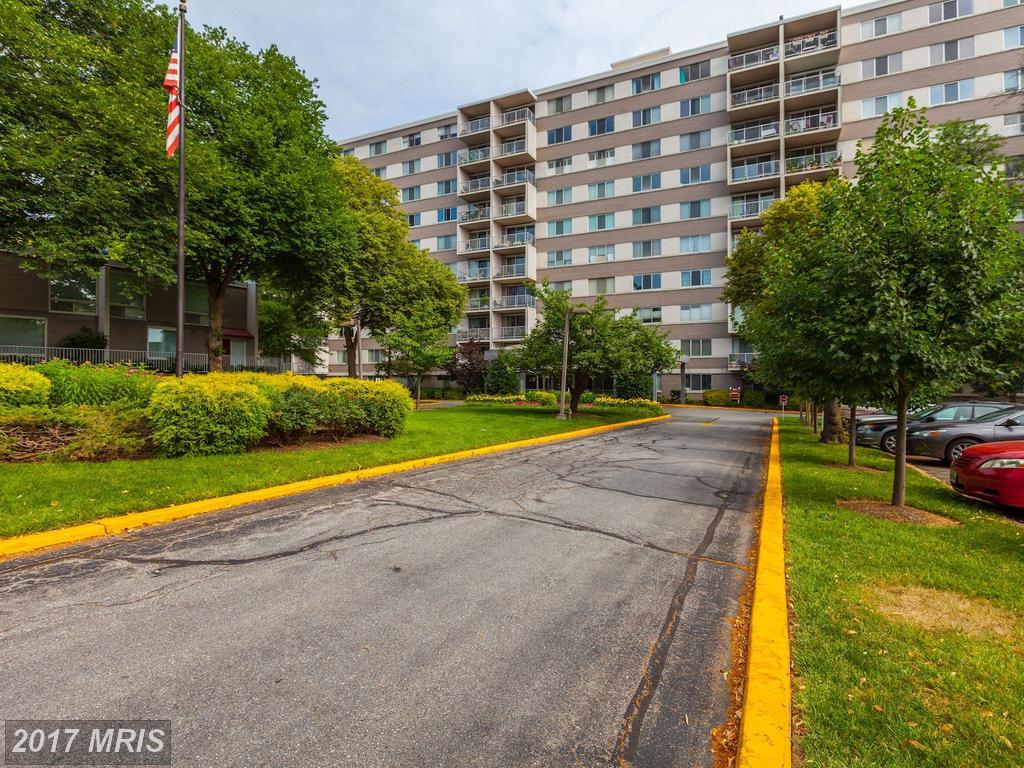 4977 Battery Lane - Photo 1