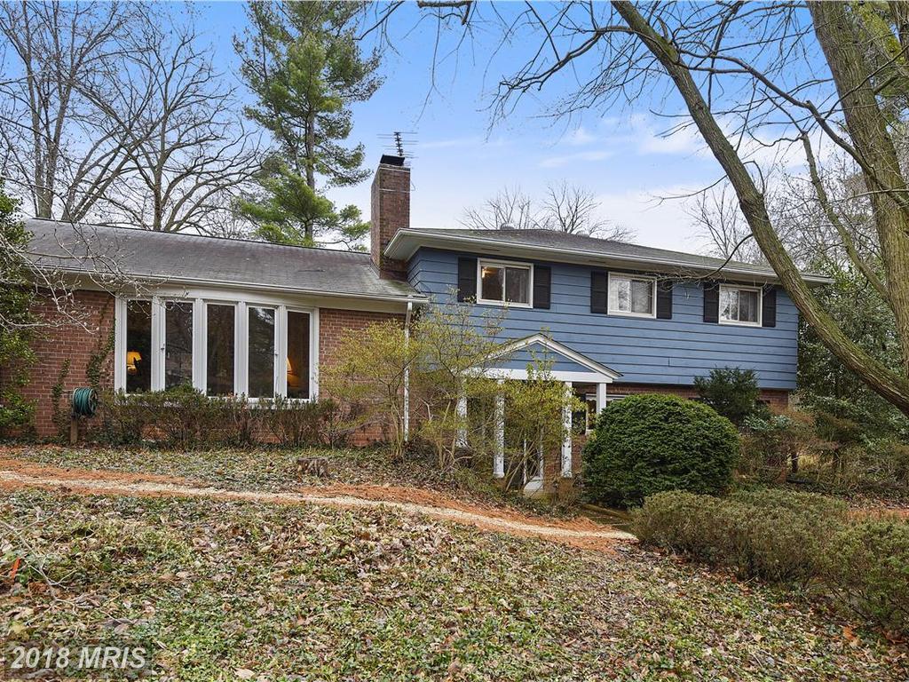 9105 Quintana Drive - Photo 1