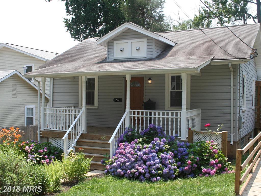 706 Easley Street - Photo 1