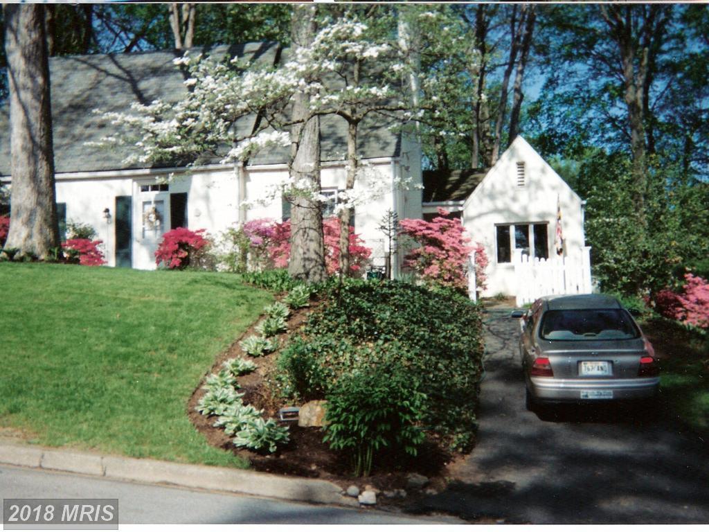 7420 Lynnhurst Street - Photo 1