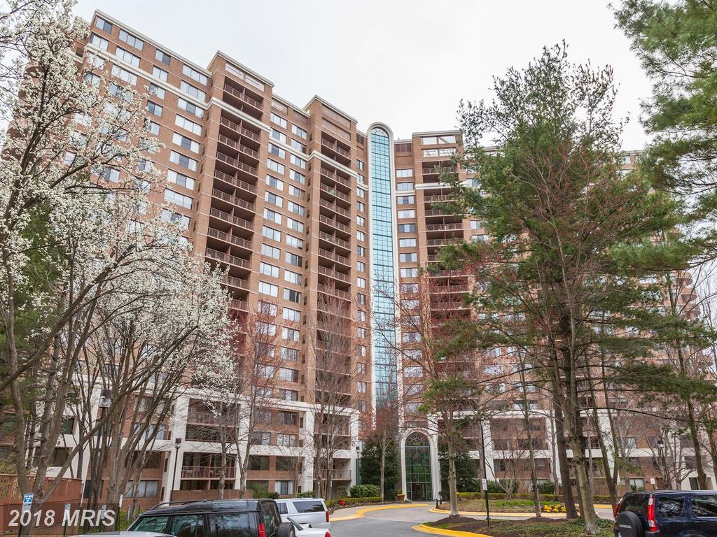 10101 Grosvenor Place - Photo 1