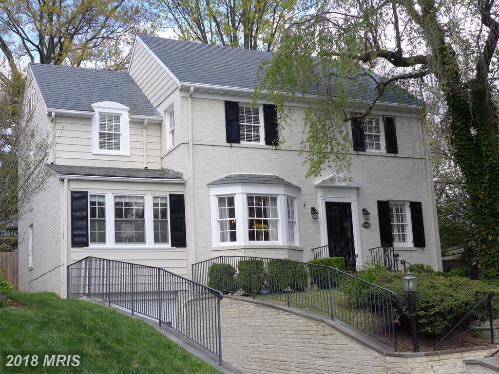 3529 Woodbine Street - Photo 1
