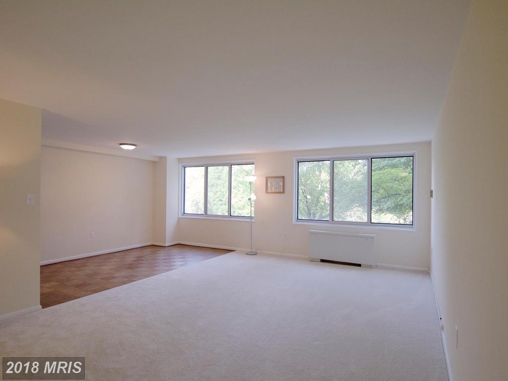 10201 Grosvenor Place - Photo 1