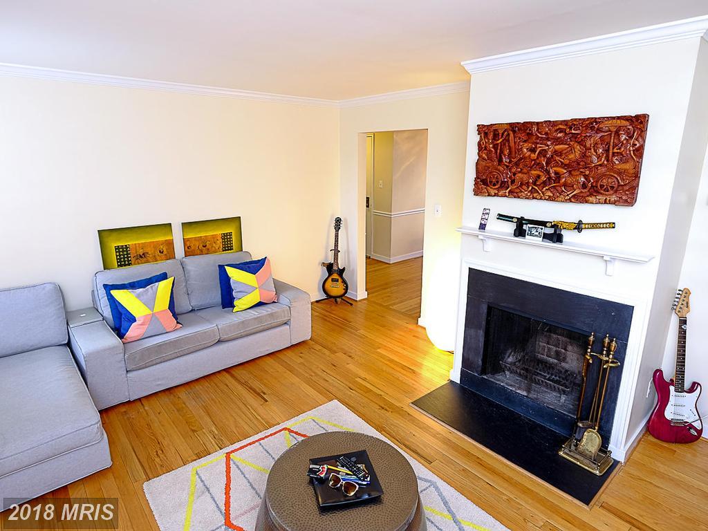 2236 Washington Avenue - Photo 1