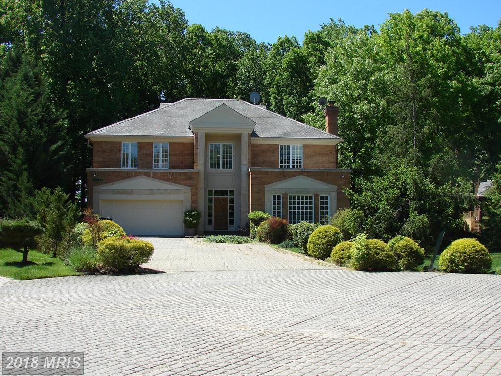 10024 Chartwell Manor Court - Photo 1