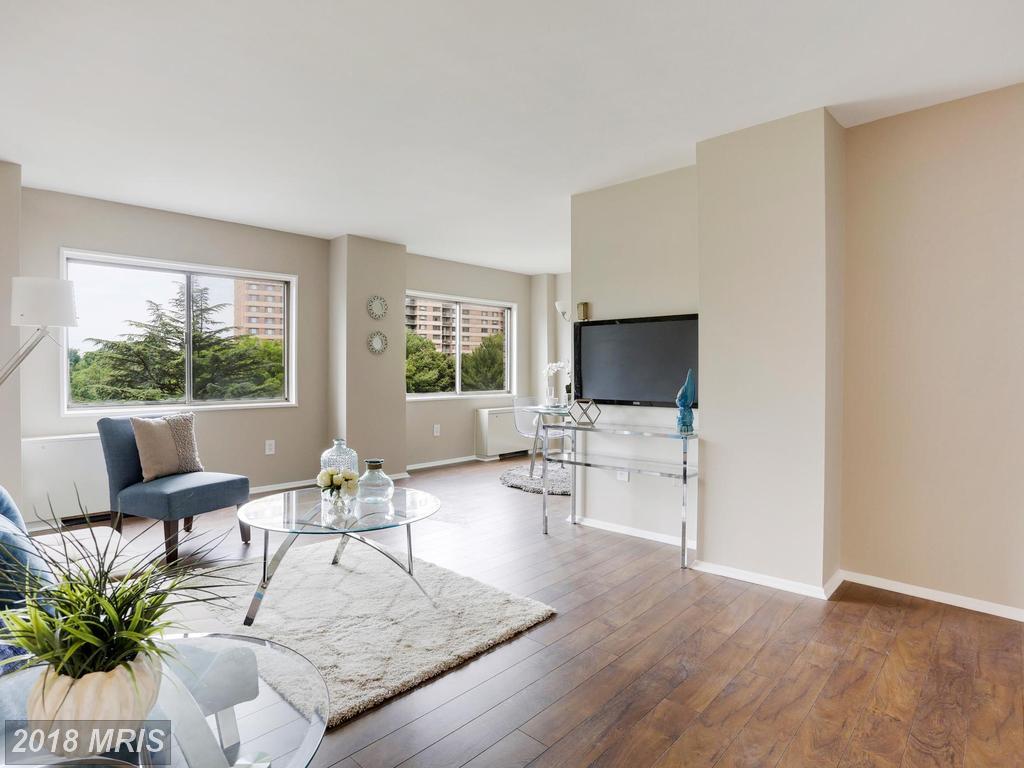 1111 University Boulevard - Photo 1